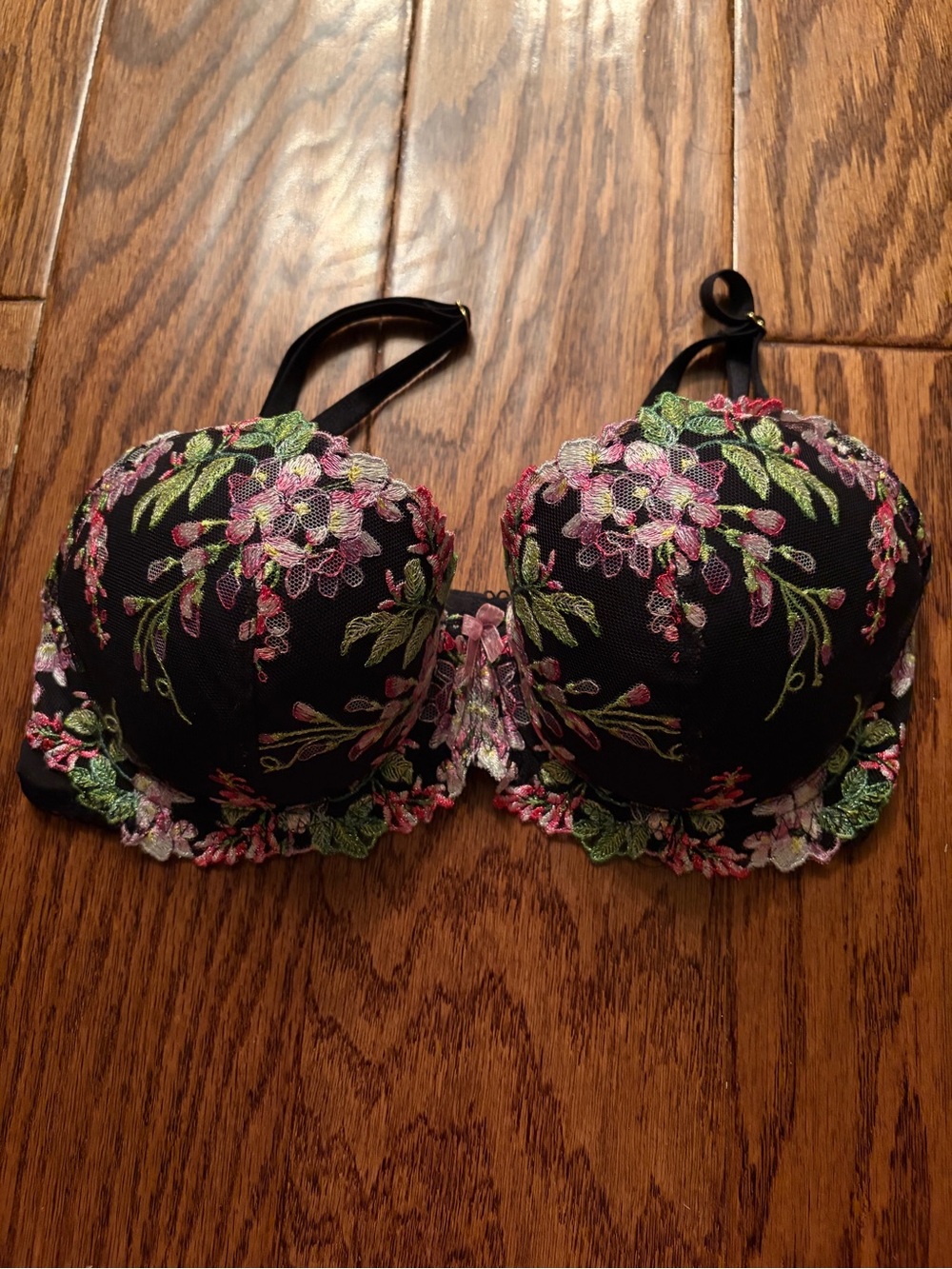 Victoria's Secret Dream Angels Demi Bra Black w/Pink & Green Floral Embroidery
